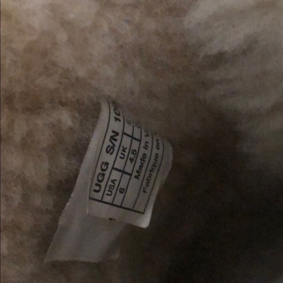 Brown bailey bow uggs - Picture 5 of 5